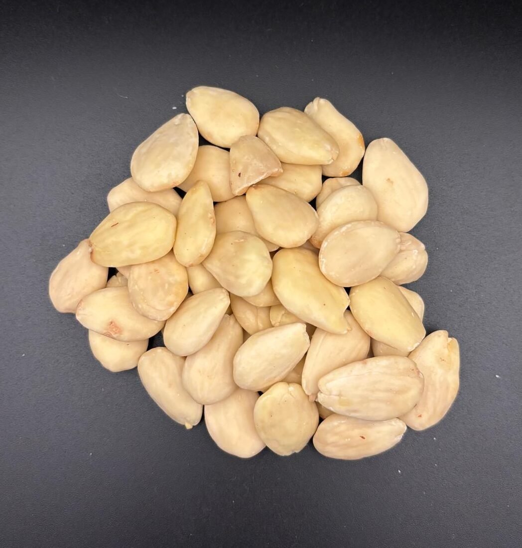 almendra gruesa repelada almendra gruesa repelada